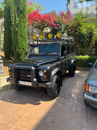 Land Rover Defender 2007