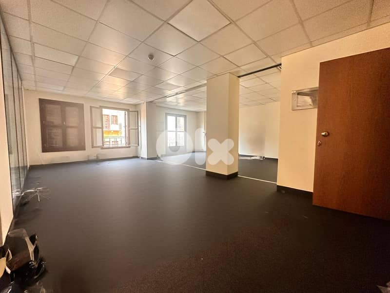 Office for Rent in Downtown Beirut مكتب للإيجار في وسط بيروت 0