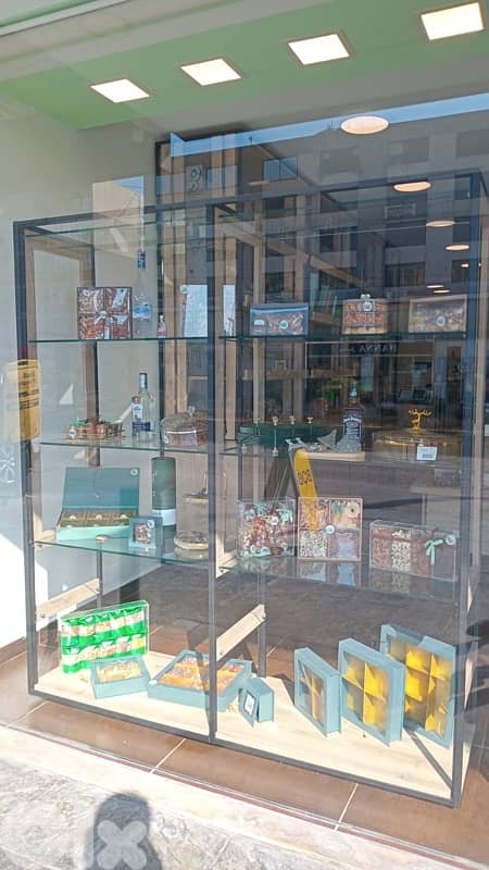 Retail displays 14