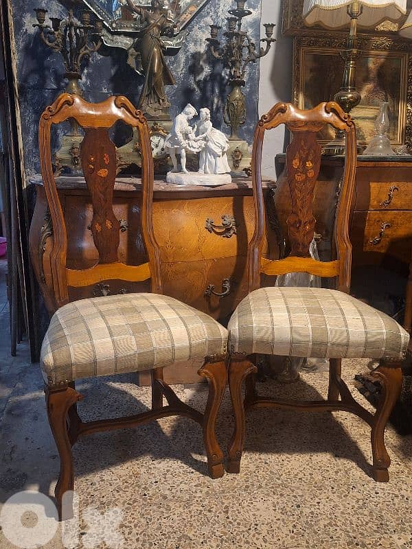 pair of italian chairs 0