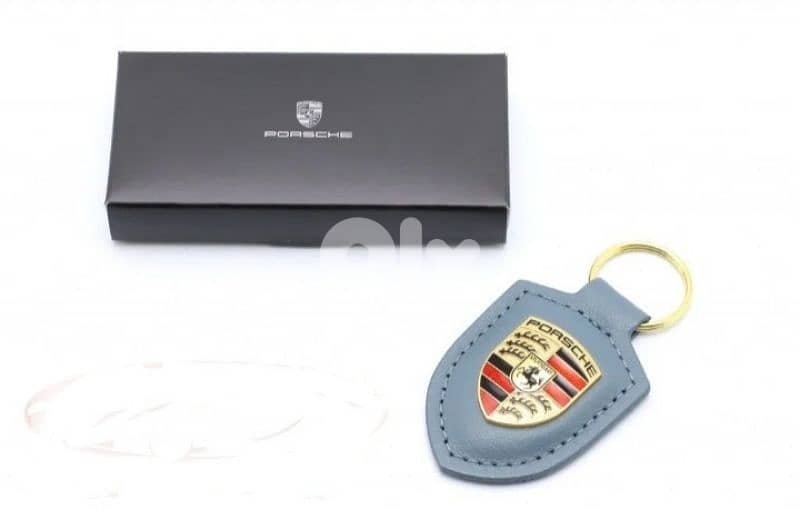 Leather Porsche Badge key chain 0