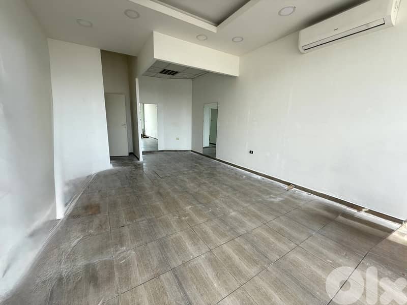 RWK122TJ - Shop For Rent In Ghazir - محل للإيجار في غزير 0