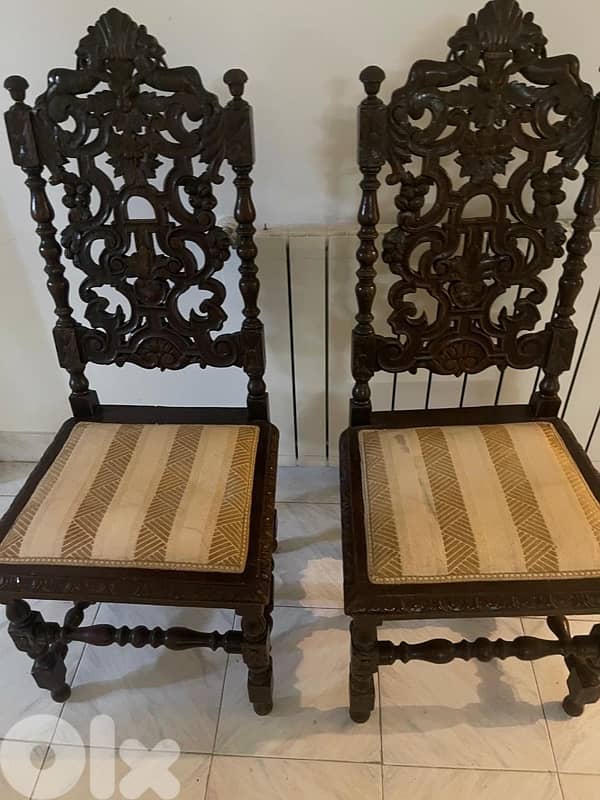2 identical chair 0