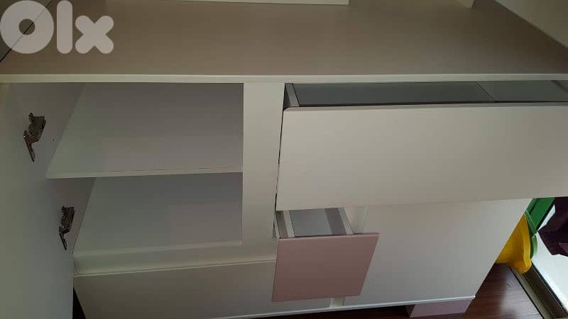 Closet,  dresser and shelf 4