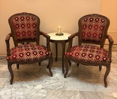 كراسي  Antique Armchair style model Louis XV مع طاولة