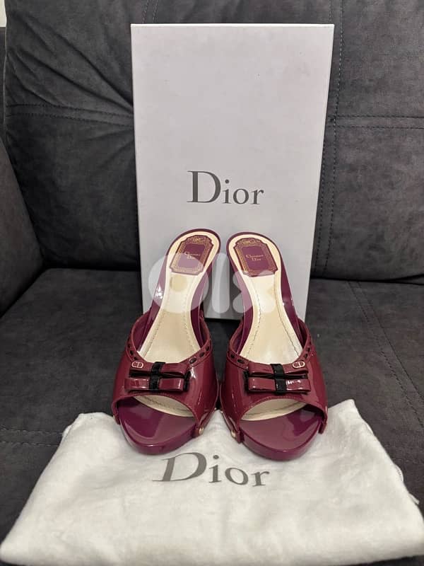 CHRISTIAN DIOR PUMPS SIZE 39.5 0