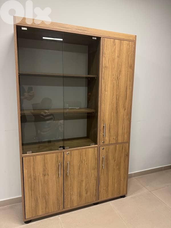 OFFICE FURNITURE 0