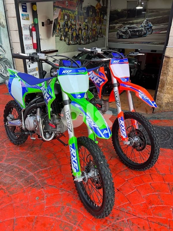 Apollo RXF 200 cc 0 km 17