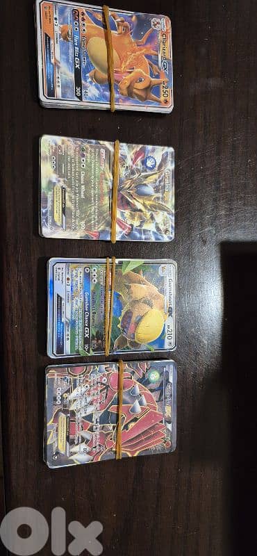 4 packes each pack 11 pokemon cards 0