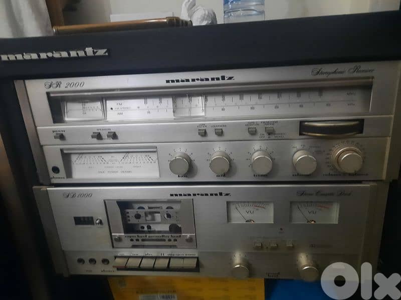 radio and cassette tape 0