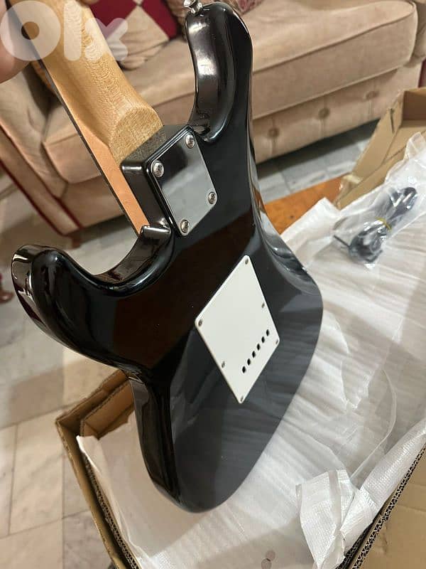 guitar electric new in box 3