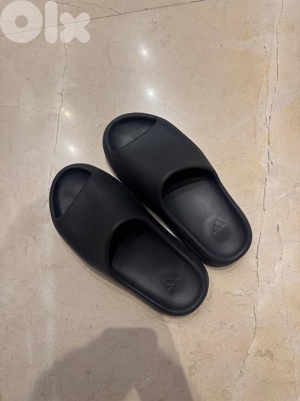 yeezy slides 2