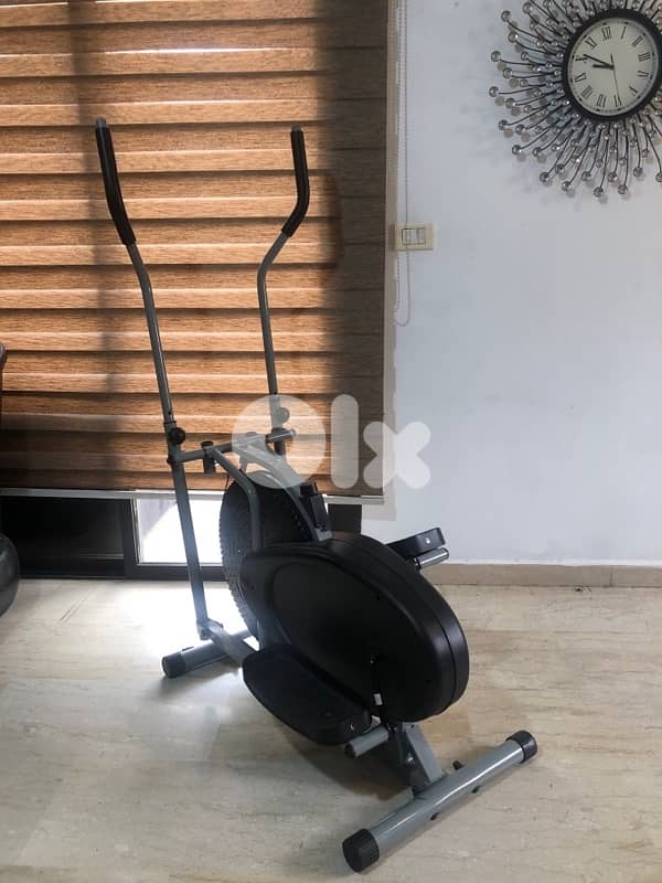 elliptical in excellent conditon (only 65$) 5