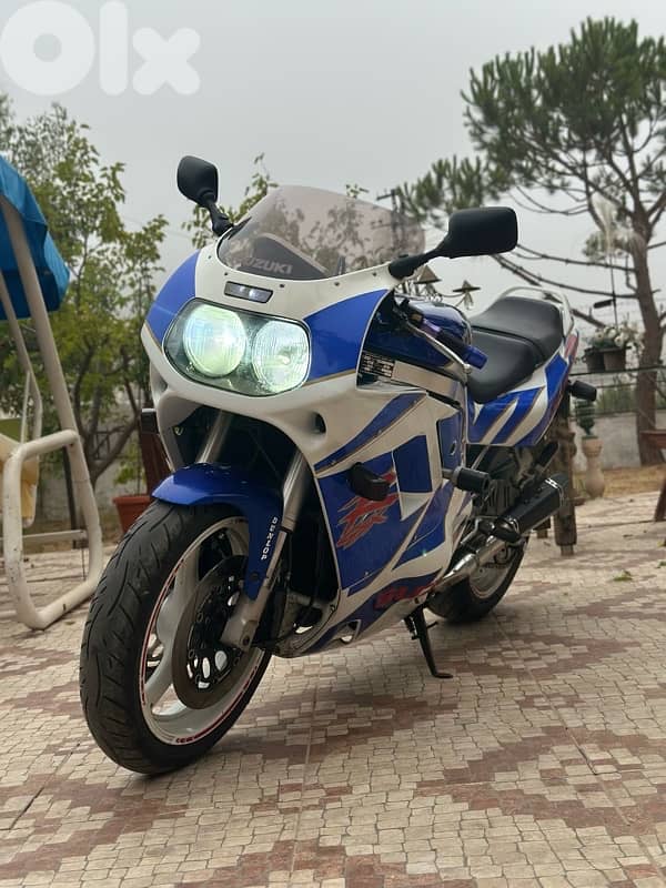 Suzuki gsxr 1992 1100 like new 18