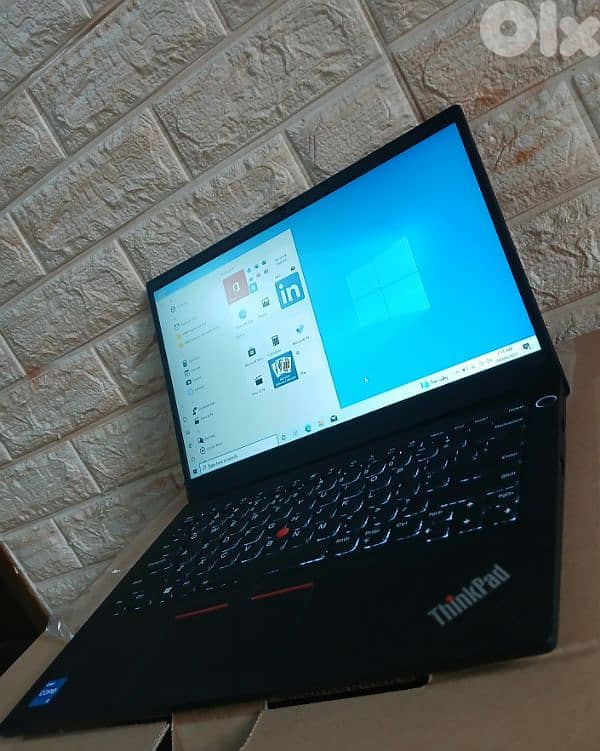 ThinkPad E14 11th generation With Box 1