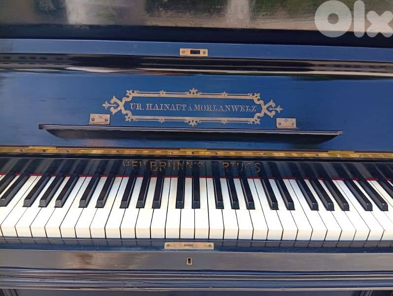 بيانو بلجيكي أصلي HEILBRUNN PIANOS من UR. HAINAUT A MORLANWELZ 0
