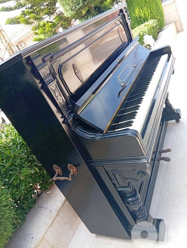 بيانو بلجيكي أصلي HEILBRUNN PIANOS من UR. HAINAUT A MORLANWELZ 6