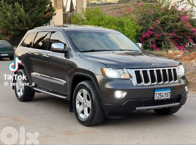 Jeep Cherokee 2011 0