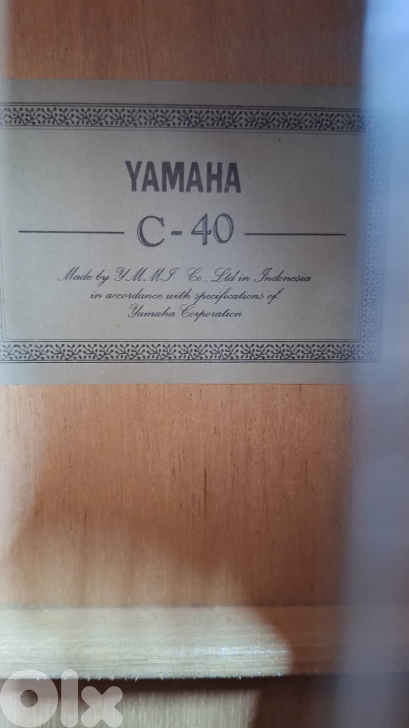 Guitar yamaha c40 1