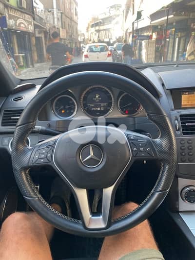 Mercedes-Benz C-Class 2011