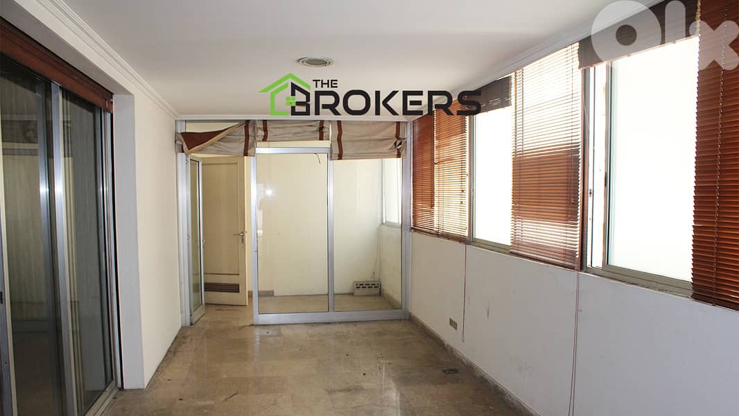 Office for Rent in Verdun    مكتب للايجار في فردان 0