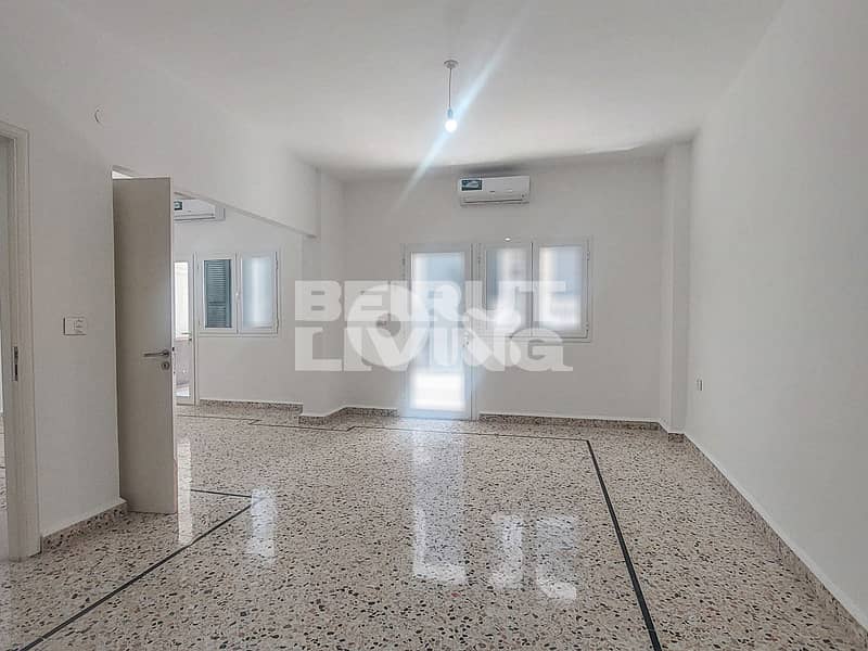 Charming & Renovated Flat | Spacious | 4 Balconies 0