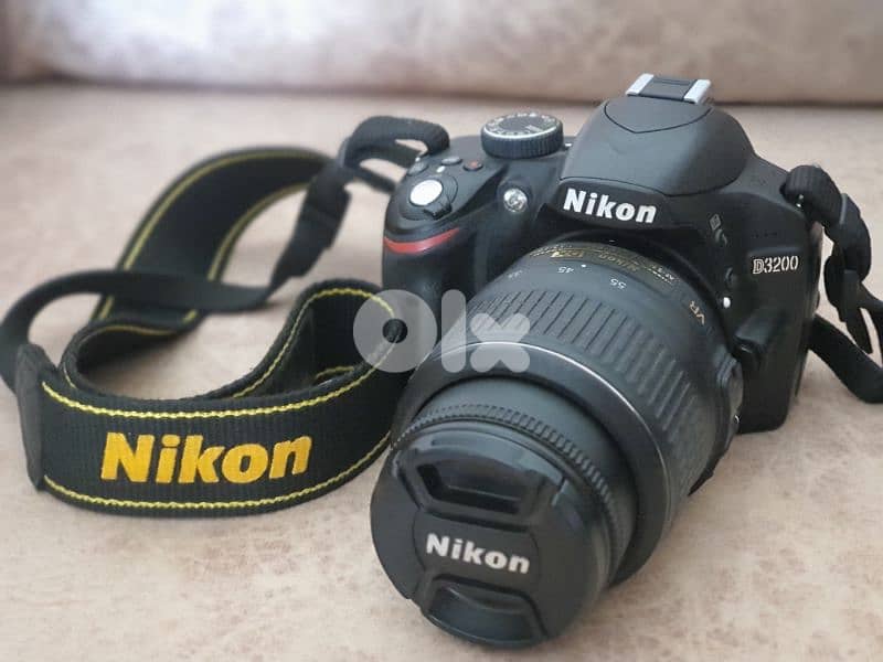 Nikon D 3200 wth lense 18-55mmdx vr 1