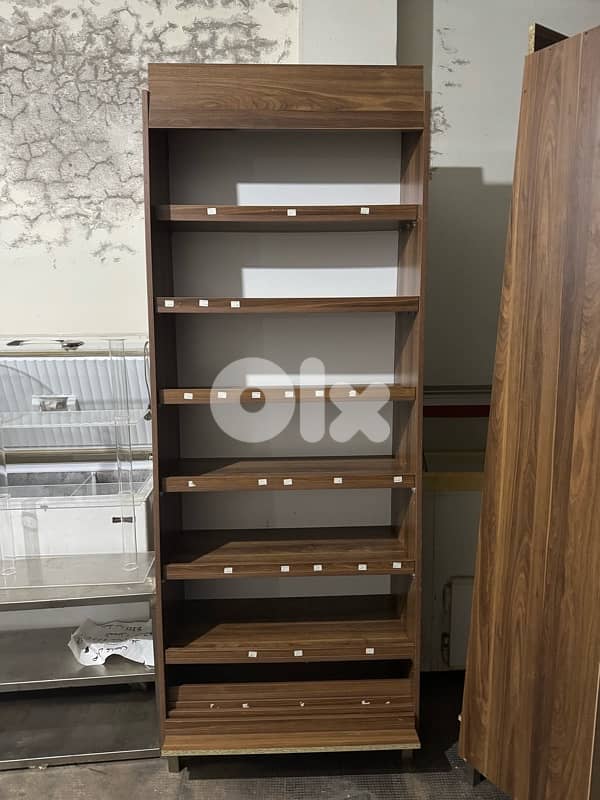 رفوف خشب تركي لامايكا 1