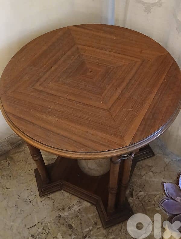 corner table 1