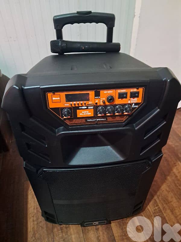 trolley speaker 0