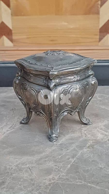 antique 2