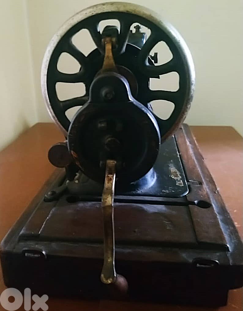 ماكينة خياطة سينجر قديمة ونادرة | Vintage Singer Hand-Crank 5