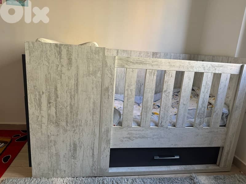 Baby Bed with Storage (with Mattress, Changing Pad & Mosquito Net) 1