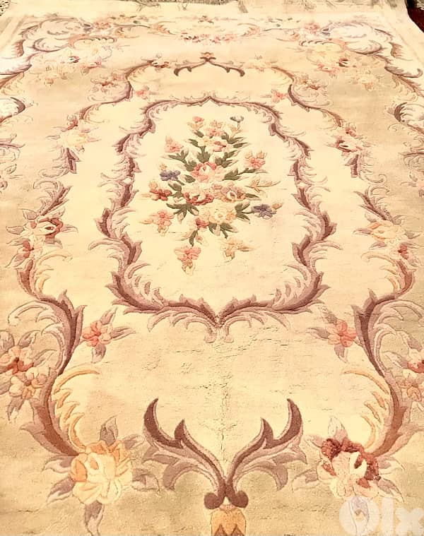 carpet for sale سجادة مزخرفة 2
