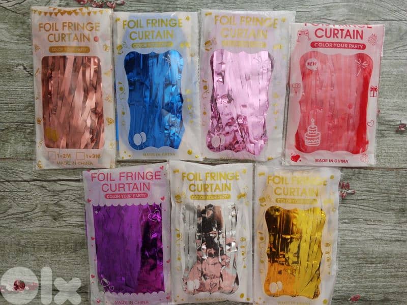 party foil curtain 2