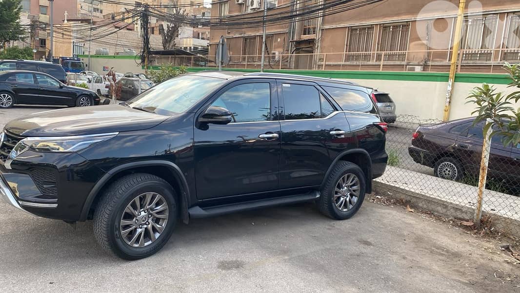 Toyota Fortuner 2023 0