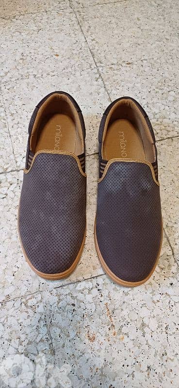 Shoes size 43 (Delivery in beirut) 0
