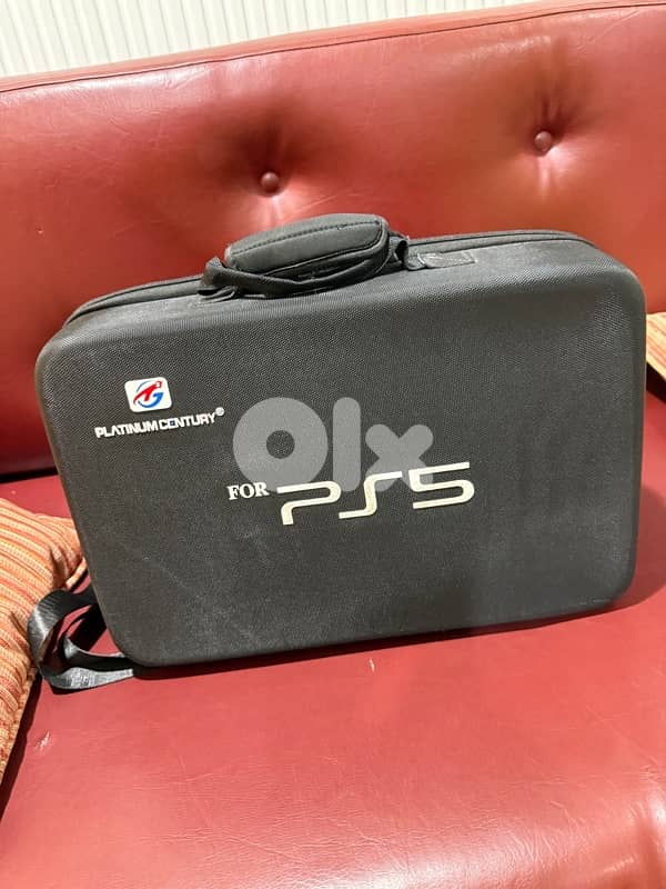 ps5 europe like new maa mske original w cables w shnta for sale 440$ 1