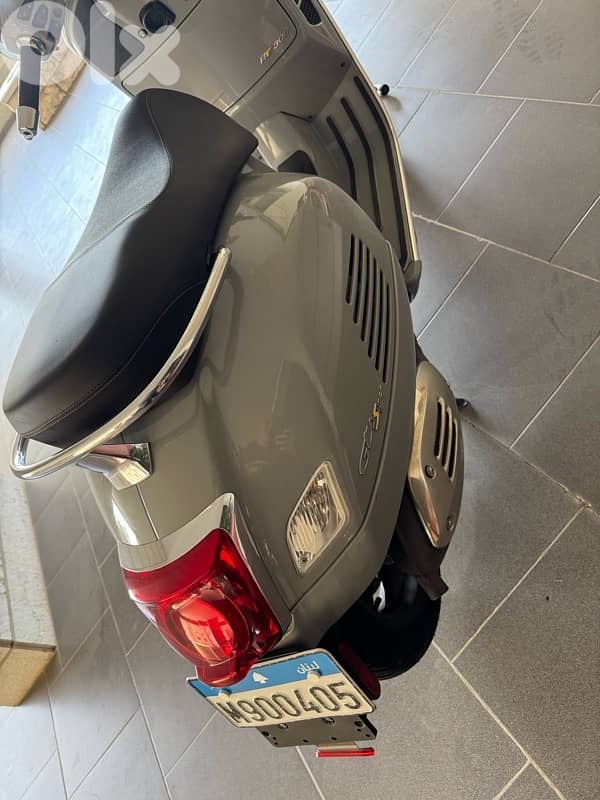 Vespa supertech 300cc 2