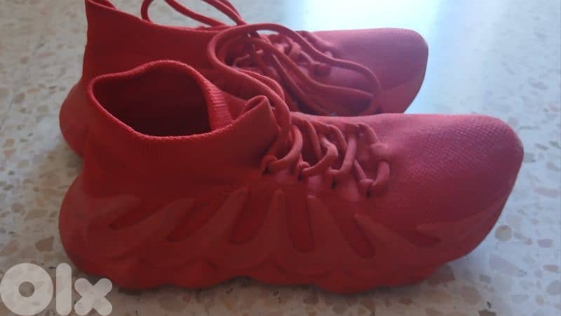 2 shoes 4