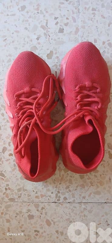 2 shoes 5