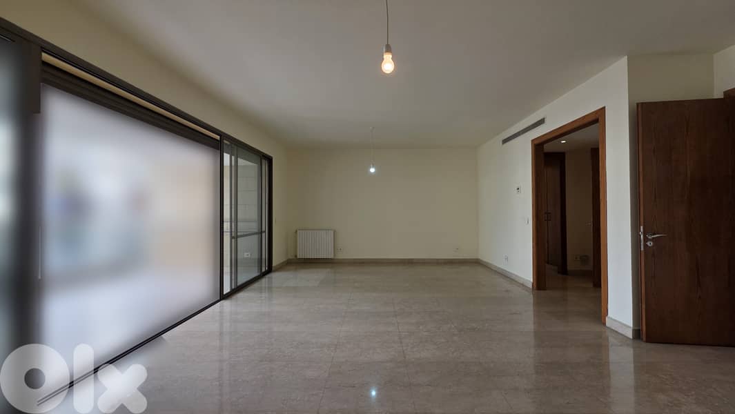 Spacious Apartment for sale in Achrafieh شقة واسعة للبيع في الأشرفية 0