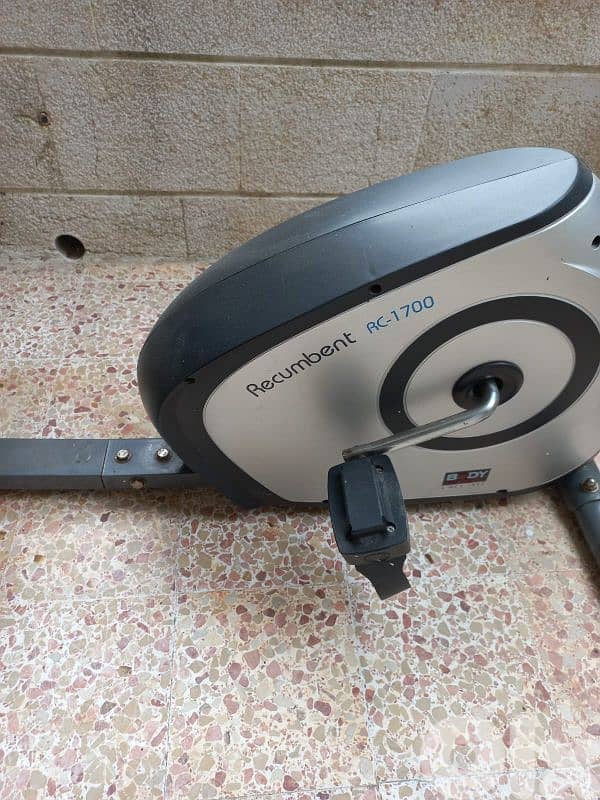 دراجة رياضية ثابتة – Recumbent Bike Body 1