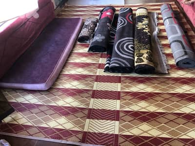 اربع سجادات وحصيرة وقعدة مفرد