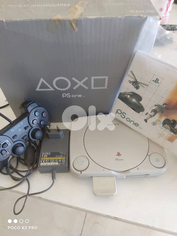 PlayStation one 0