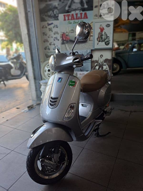 Vespa 150 VXL 2023 (ABS) 2