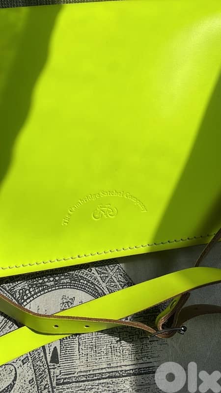 THE CAMBRIDGE SATCHEL COMPANY 3