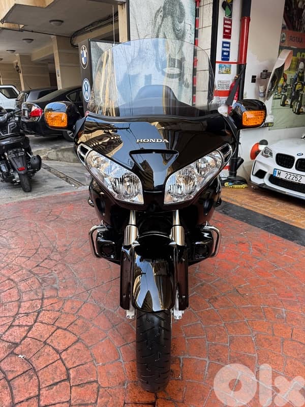 Honda Goldwing 1800 cc 1