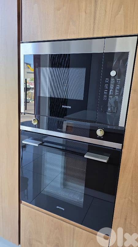 Oven and microwave for sale 0