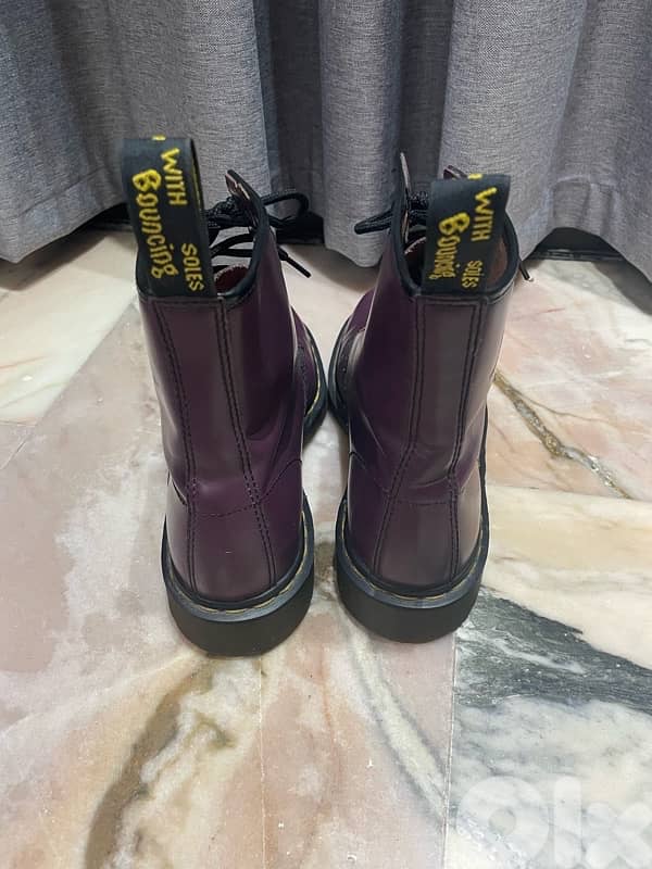 Dr. Martens 5